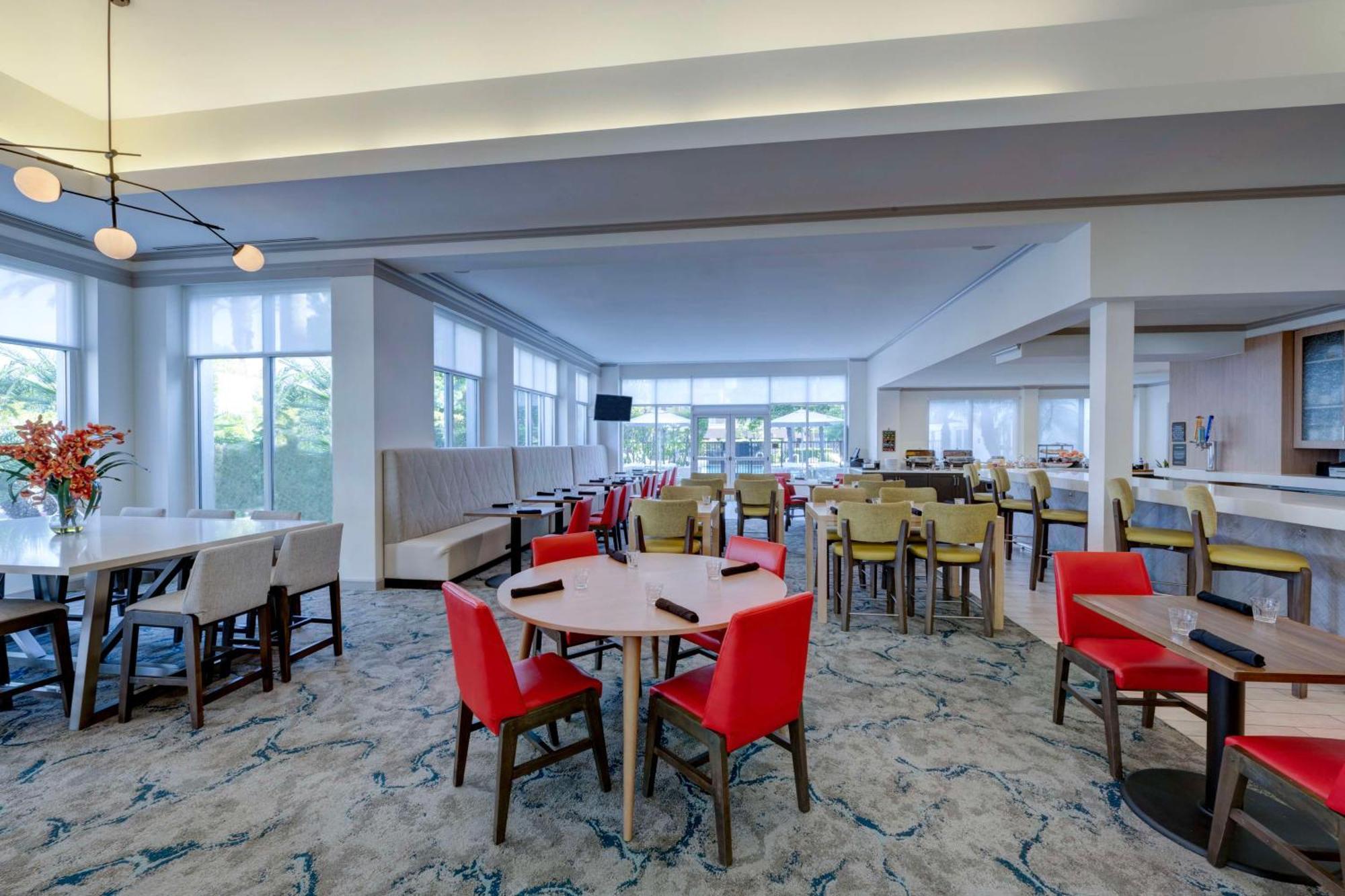 Hilton Garden Inn Anaheim/Гарден-Гров Екстер'єр фото